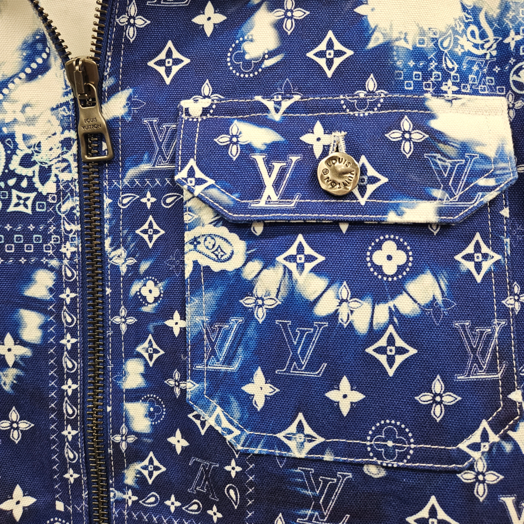 Louis Vuitton Monogram Bandana Mix Leather Denim Jacket - Size 52/ L –  shopstyle360